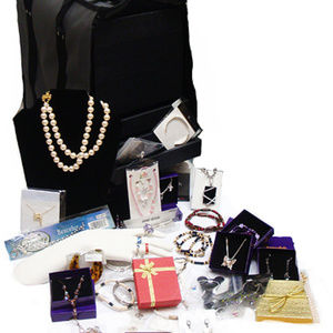 Meet Designer Place Posher Jewelry is Gift Boxe